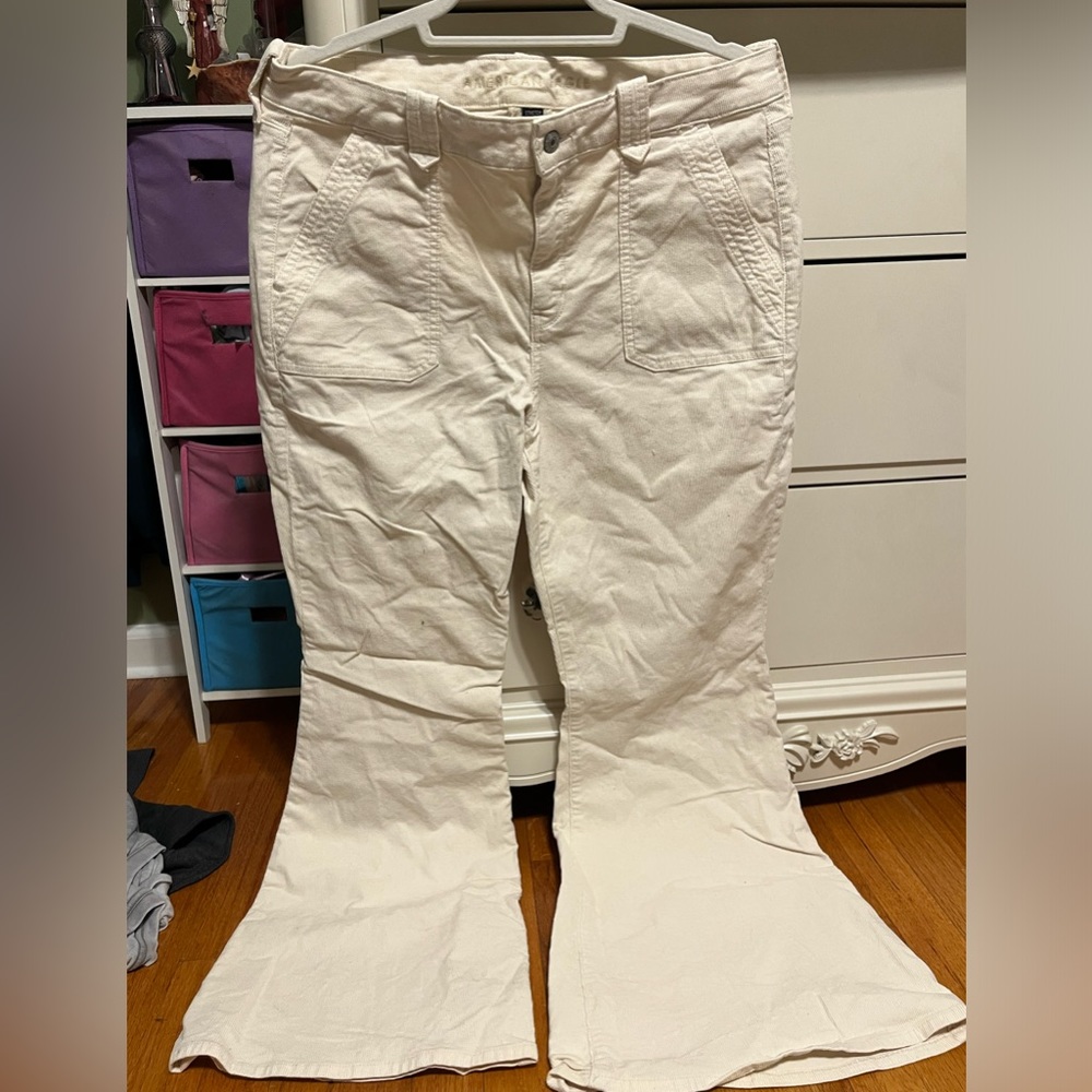 American Eagle Cream Flare Jeans